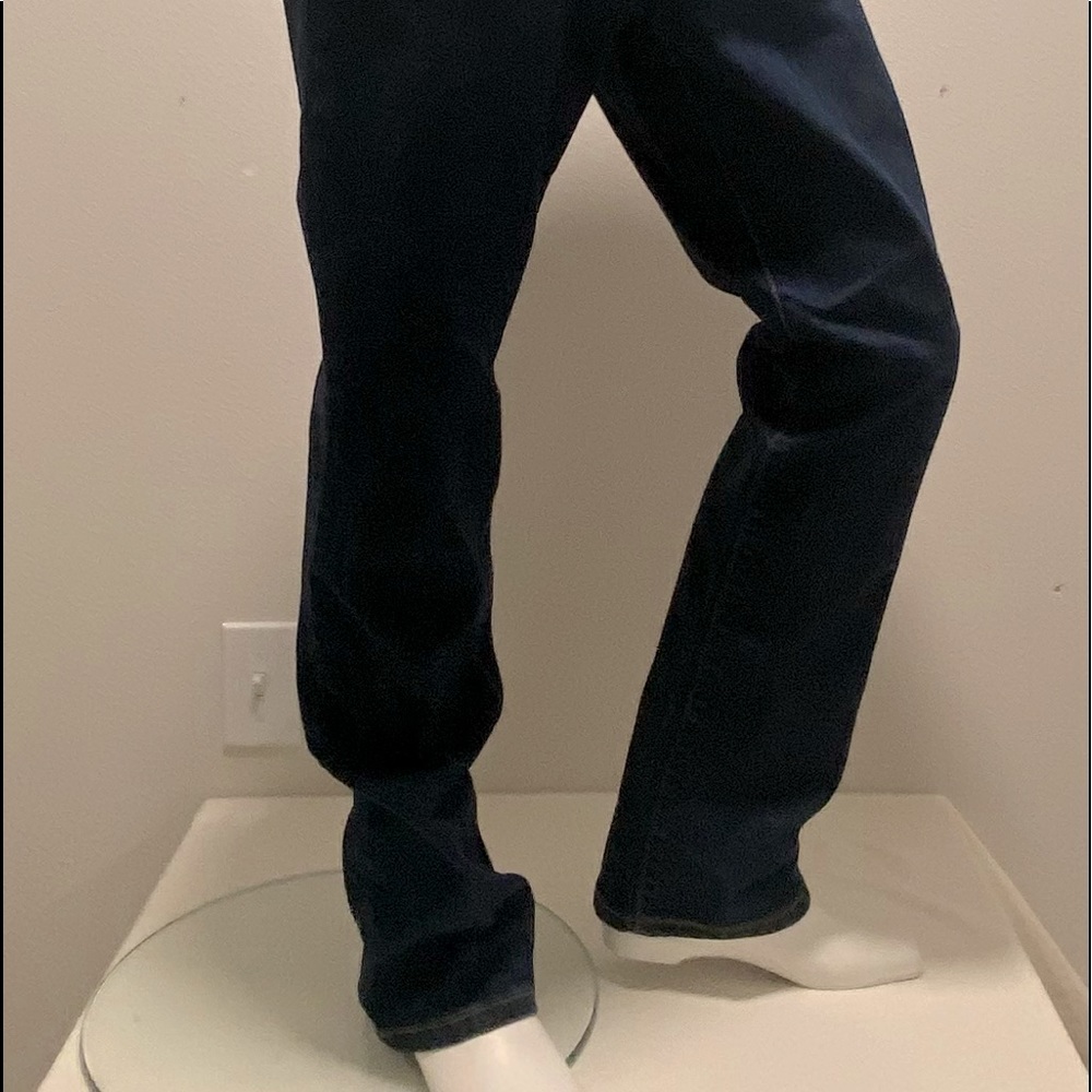 Levi’s Strauss 505 Women’s Med. Wash Size 6, Short, Straight Leg.